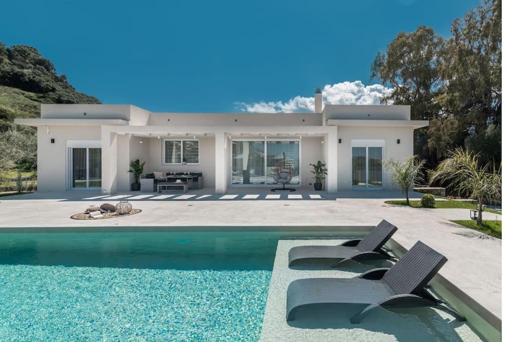 Melissia Luxury Villa Kalamaki  Exterior photo
